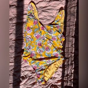 EUC Xhilaration one piece bathing suit XL
